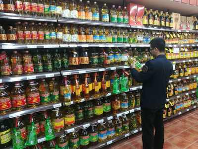 錫市食藥工商質(zhì)監(jiān)局開(kāi)展食品安全生產(chǎn)經(jīng)營(yíng)專項(xiàng)行動(dòng)，守好年末‘食品安全關(guān)’